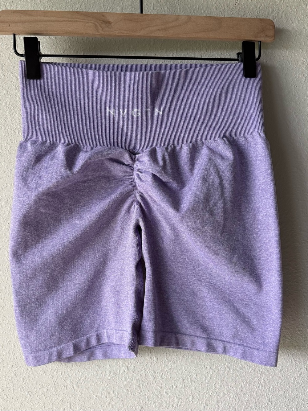 NVGTN Lilac Purple Scrunch Seamless Shorts Size Medium